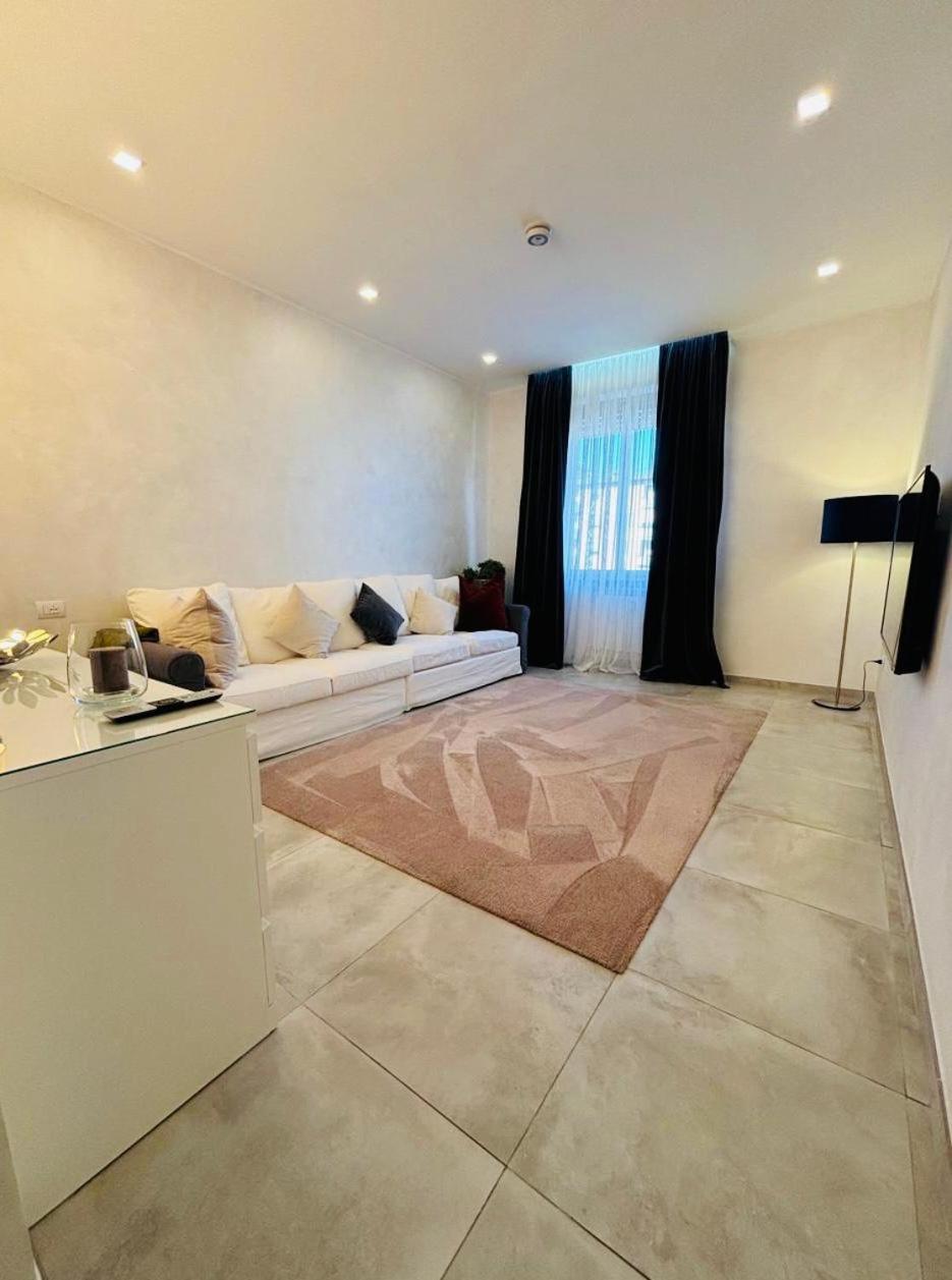 Rifready Apartment Vicino A Aou Careggi, Meyer, Polo Unifi Florencia Exterior foto